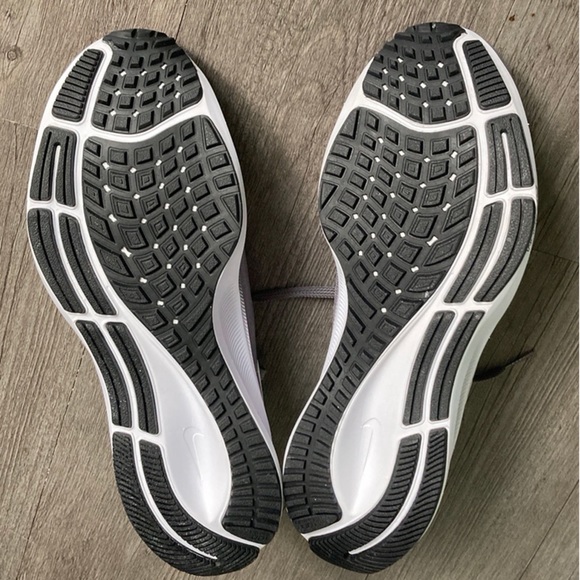 NWOT Rare Women’s Nike Air Zoom Pegasus 37 Running Shoes - Picture 8 of 16